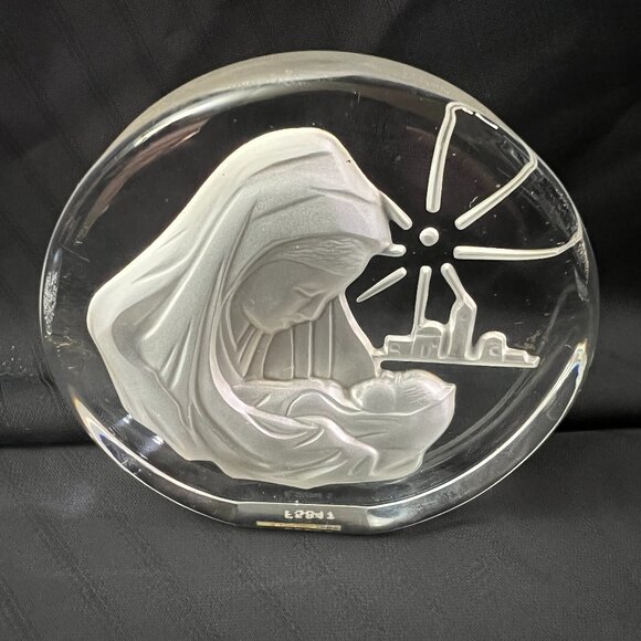 ROUND GLASS DESK PAPERWEIGHT 3 SET - Picture 5 of 15